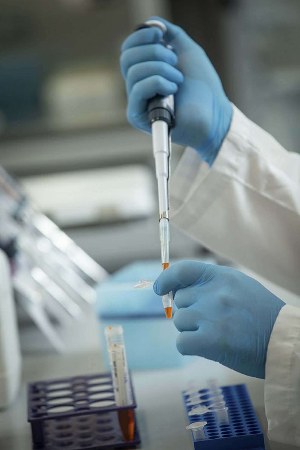 Los ensayos comenzarán en más de diez hospitales y clínicas del AMBA y La Plata.